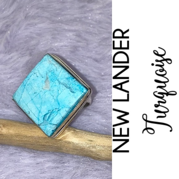 New Lander Turquoise Gemstone Chunky Handmade Ring - Picture 3 of 6